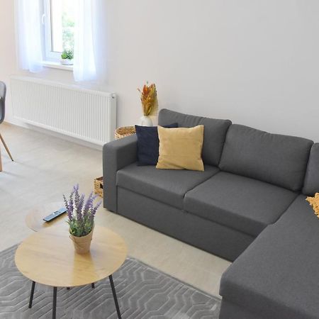 Voeroesko Apartmanhaz Balatonalmádi Dış mekan fotoğraf