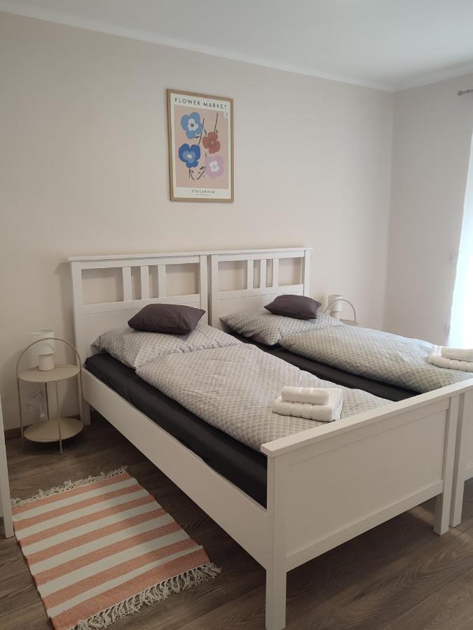 Voeroesko Apartmanhaz Balatonalmádi Dış mekan fotoğraf