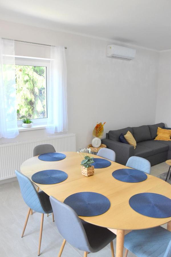 Voeroesko Apartmanhaz Balatonalmádi Dış mekan fotoğraf
